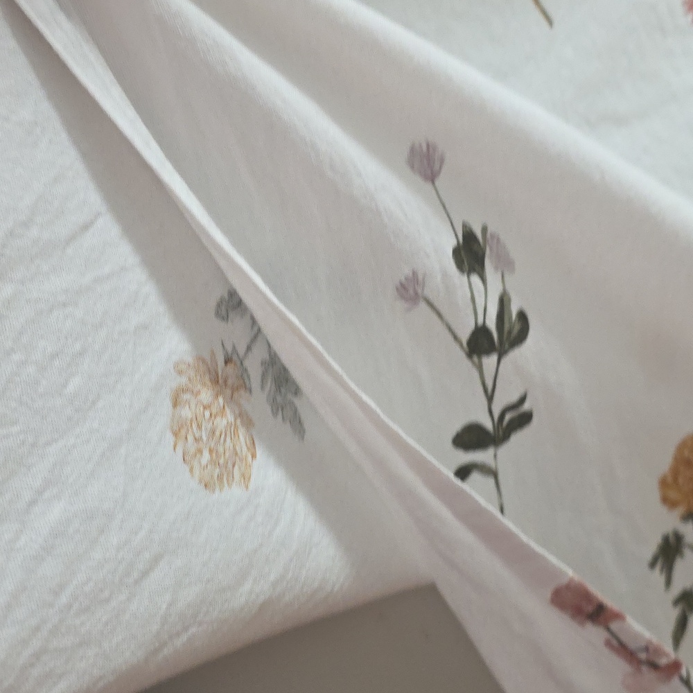CLEARANVE NWOT Classic Cotton Shabby Outer Flower Shower Curtain Never Used - Picture 3 of 10